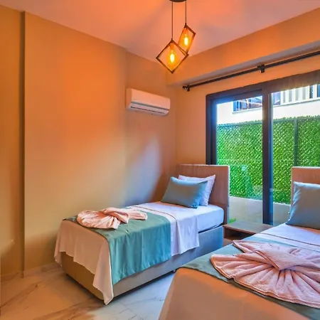 4 Bedroom - 3047 Βίλα Φετιγιέ